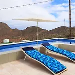 Charming Holiday In Arona With Private Heated Pool Semesterbostad