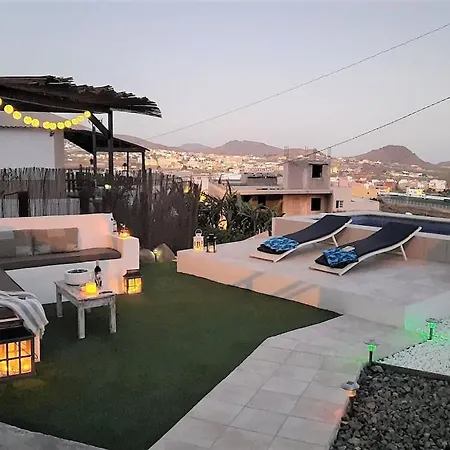 度假居 Charming Holiday In Arona With Private Heated Pool *