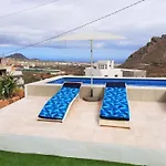 Charming Holiday In Arona With Private Heated Pool 펜션 *