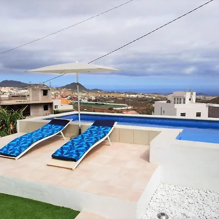 Charming Holiday In Arona With Private Heated Pool 펜션